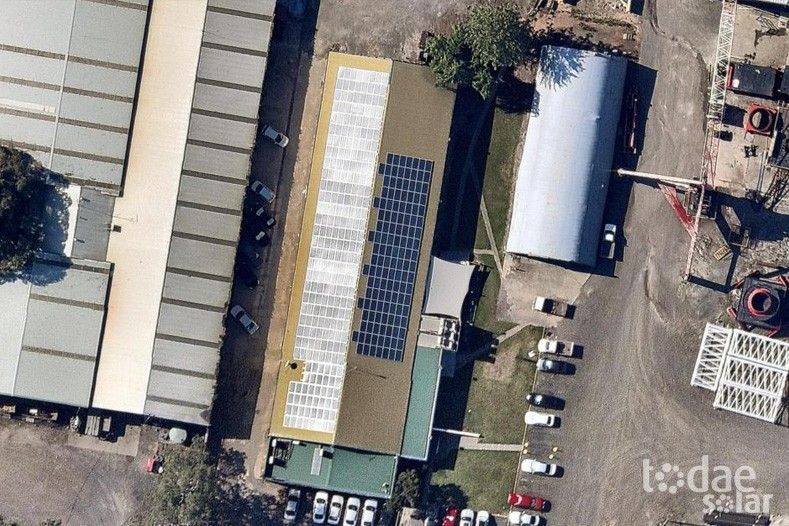 Favelle Falco Cranes 100kW Commercial Solar Installation